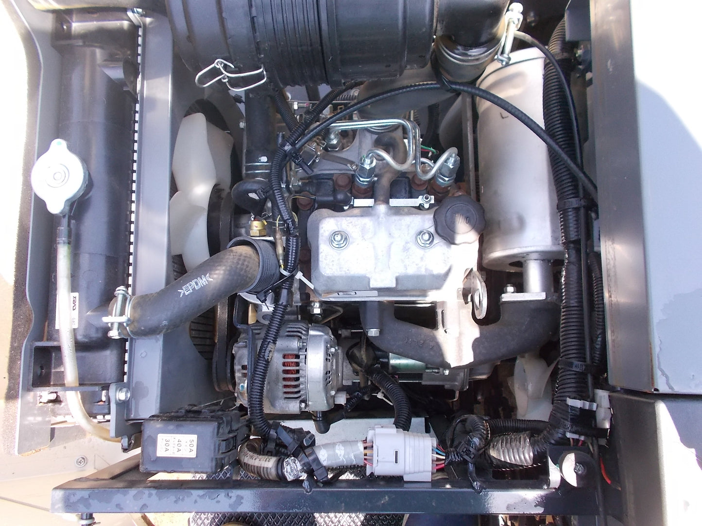 イセキ　中古　にんじん収獲機　VHC114　RFC型（フレキシブルコンテナ）