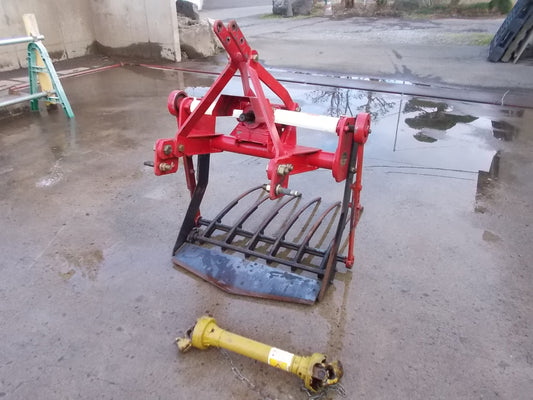 上田農機　中古　振動式堀上機　UPN-802MU