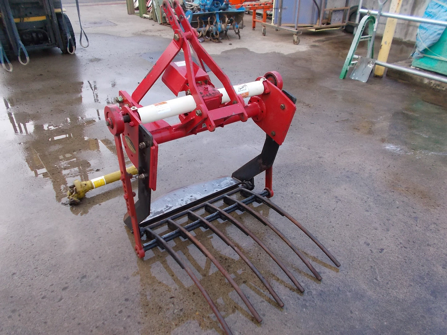 上田農機　中古　振動式堀上機　UPN-802MU