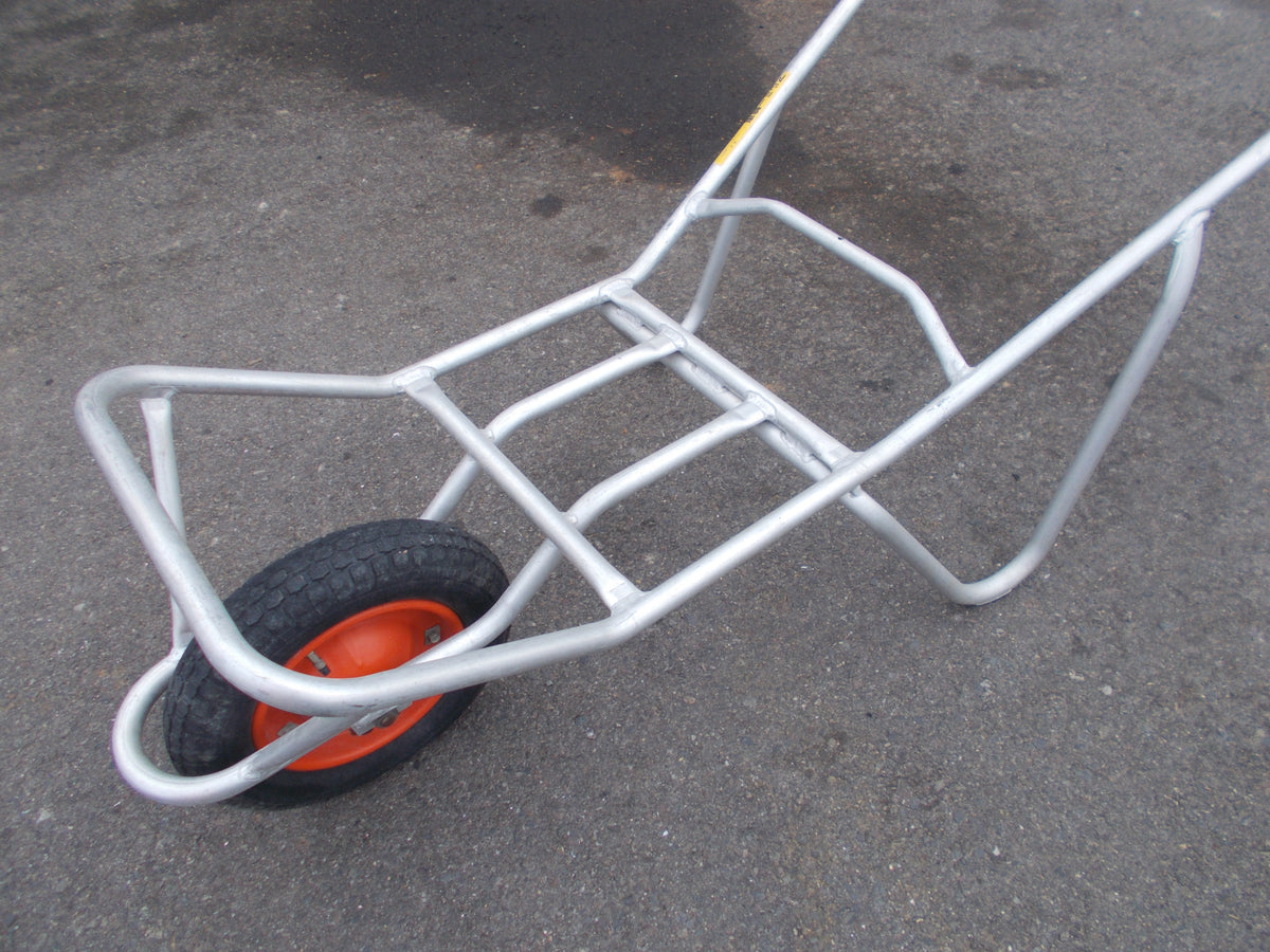 昭和ブリッジ　中古　アルミ一輪車　OW-P