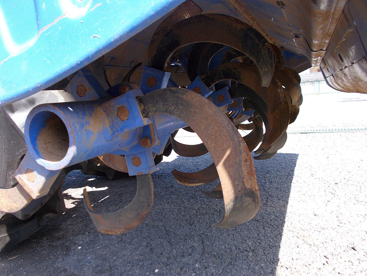 イセキ　中古　トラクター23.5馬力　TH235