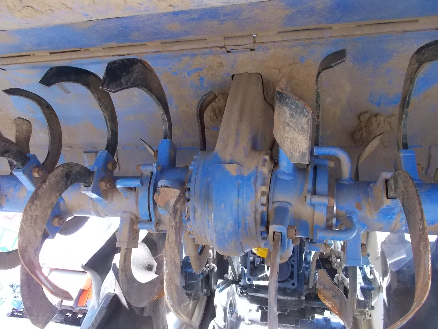 イセキ　中古　トラクター23.5馬力　TH235