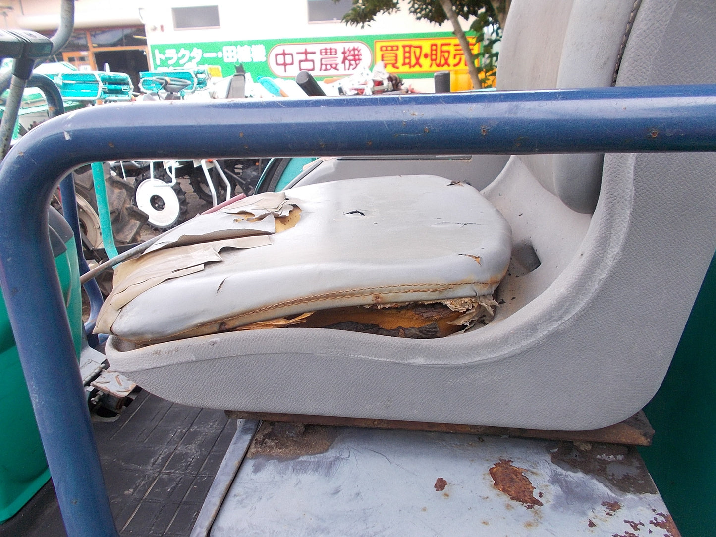 コマツ　中古　バックホー　PC27R-8　