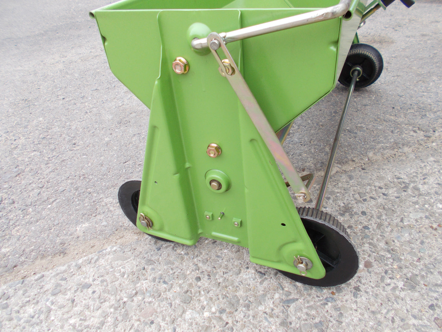 クボタ　中古　たねまき機　SR-K6