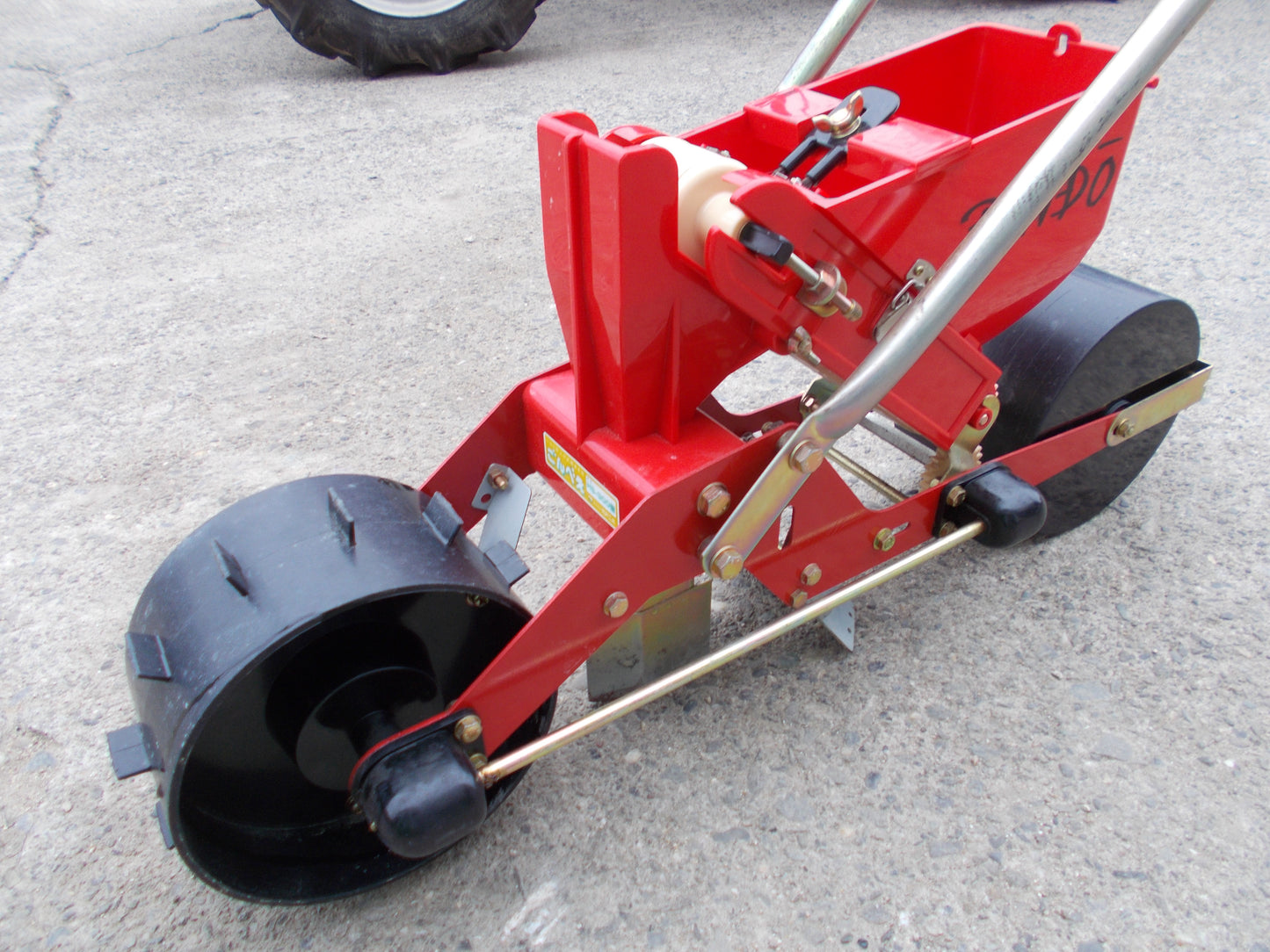 ムカイ　中古　たねまき機　ごんべぇ　HS-300