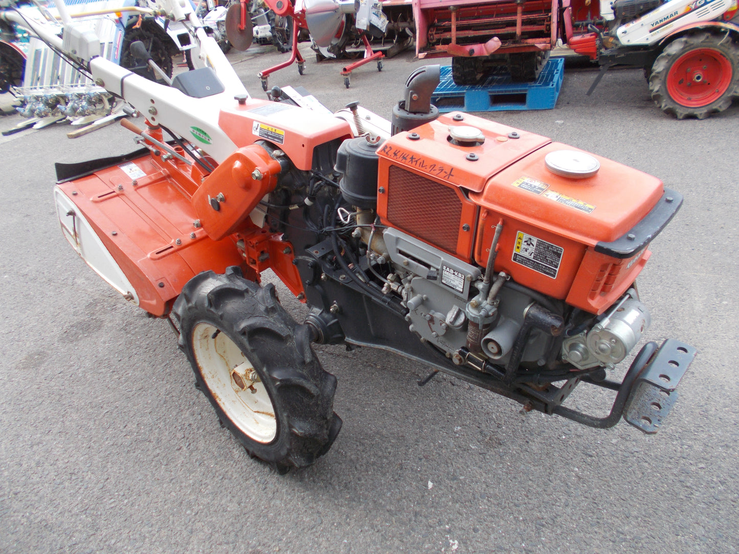 クボタ　中古　耕耘機　K75