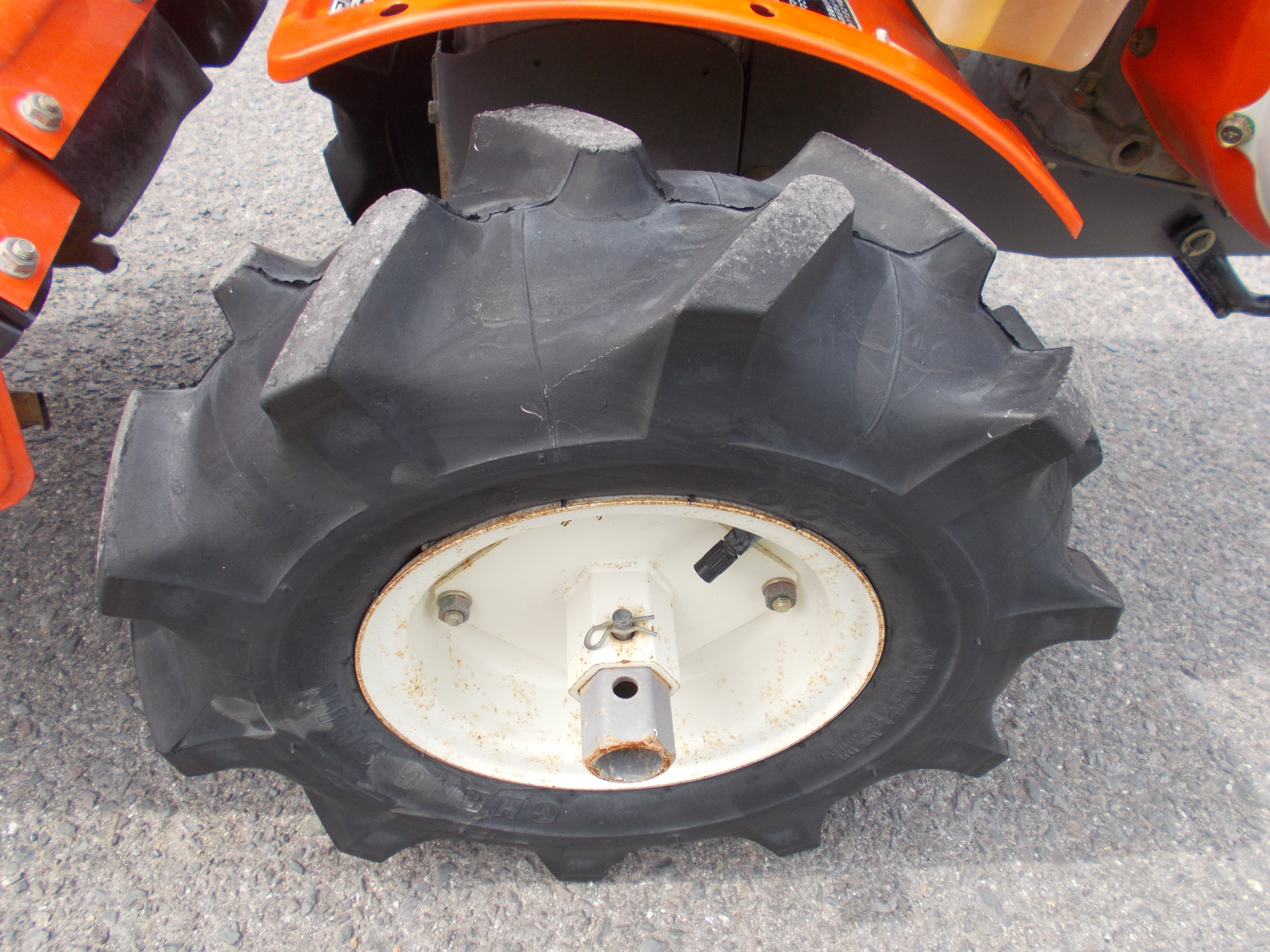 青森黒石市　クボタ　管理機　TA6 回転ハンドル、ロータリー式 青森黒石市 クボタ 管理機 TA6 回転ハンドル、ロータリー式