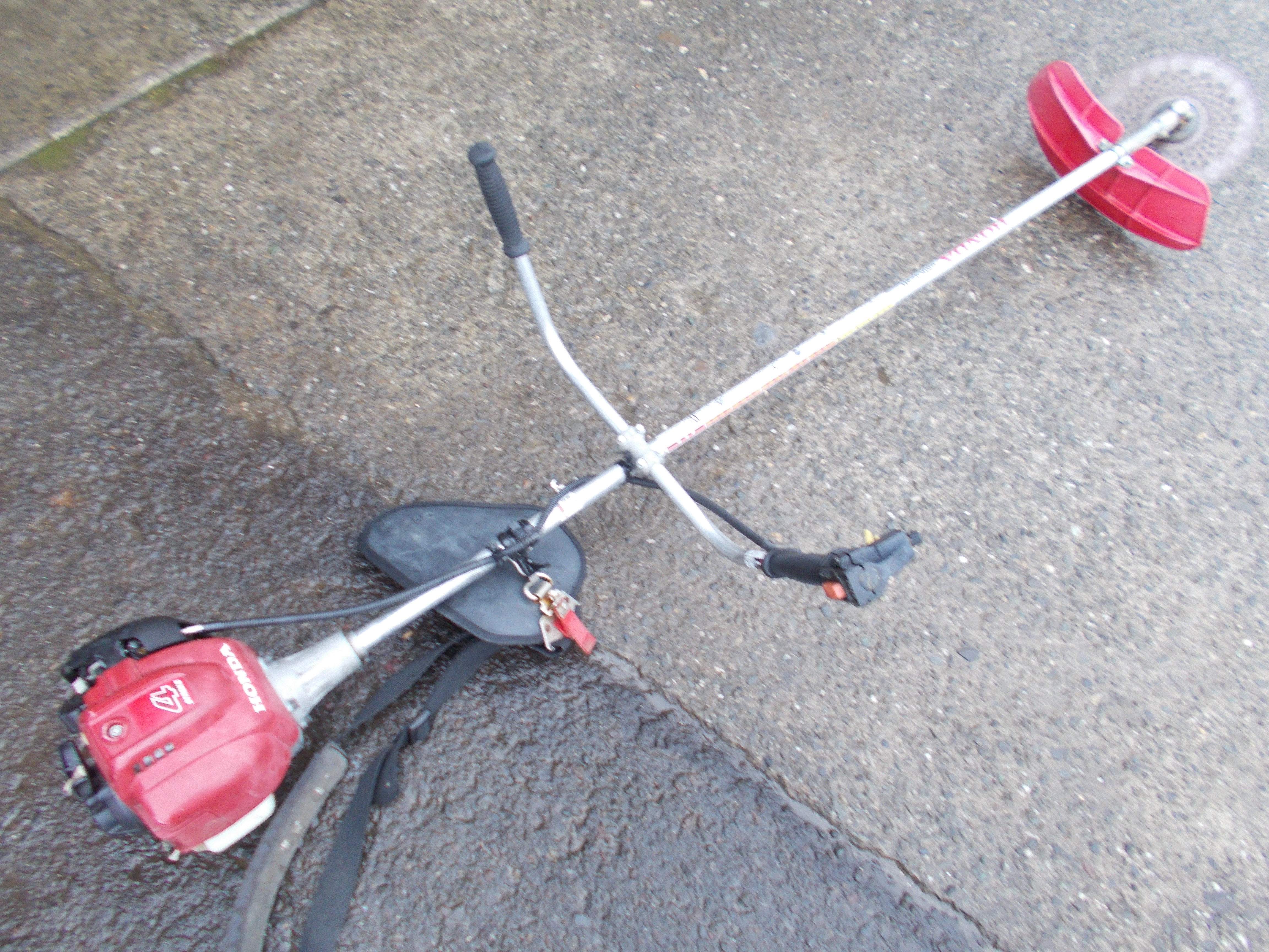 ホンダ4サイクル草払い機UMK425H動作中古品