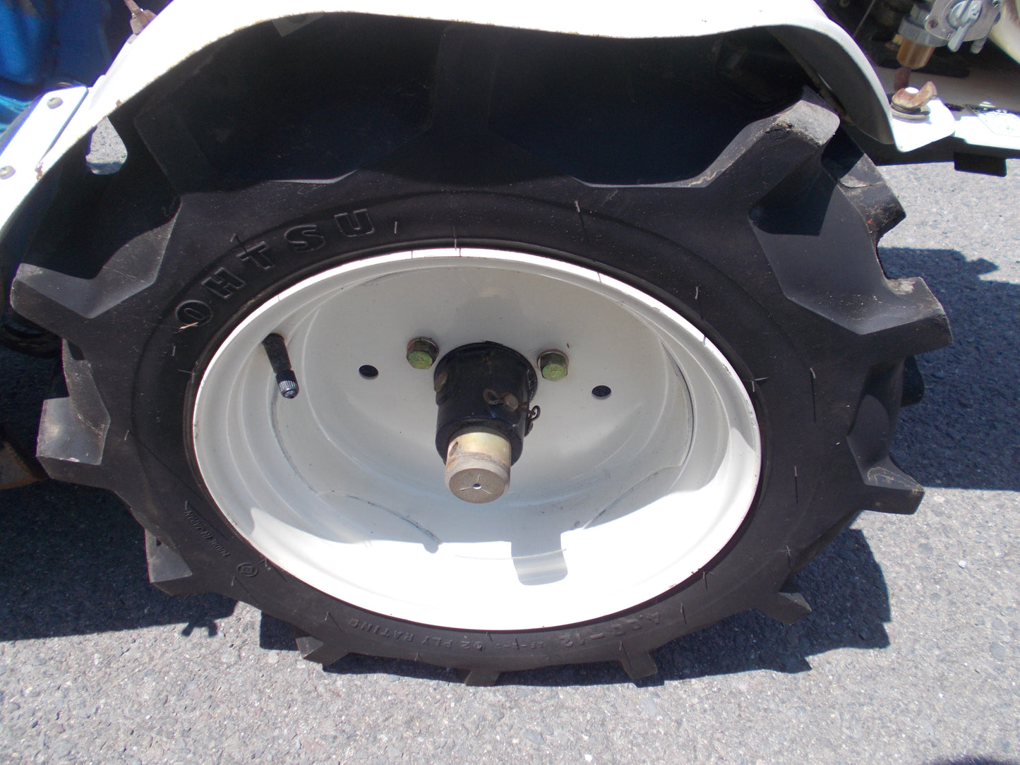 イセキ　中古　耕耘機　KVC63-RV12