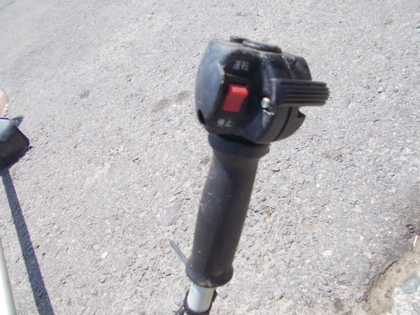 アグリップ　中古　草刈機　BZX235H