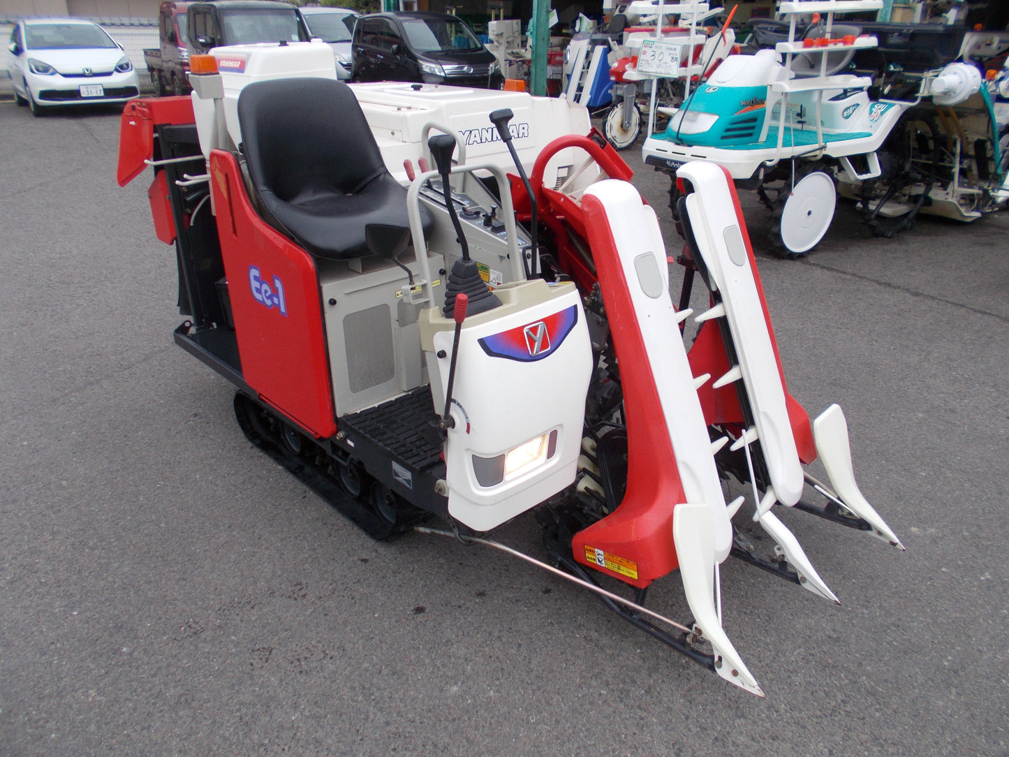 ヤンマー　中古　コンバイン　Ee-1