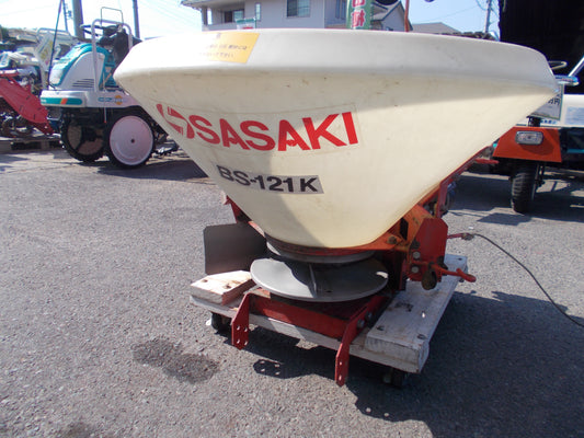 ササキ　中古　肥料散布機　BS-121K