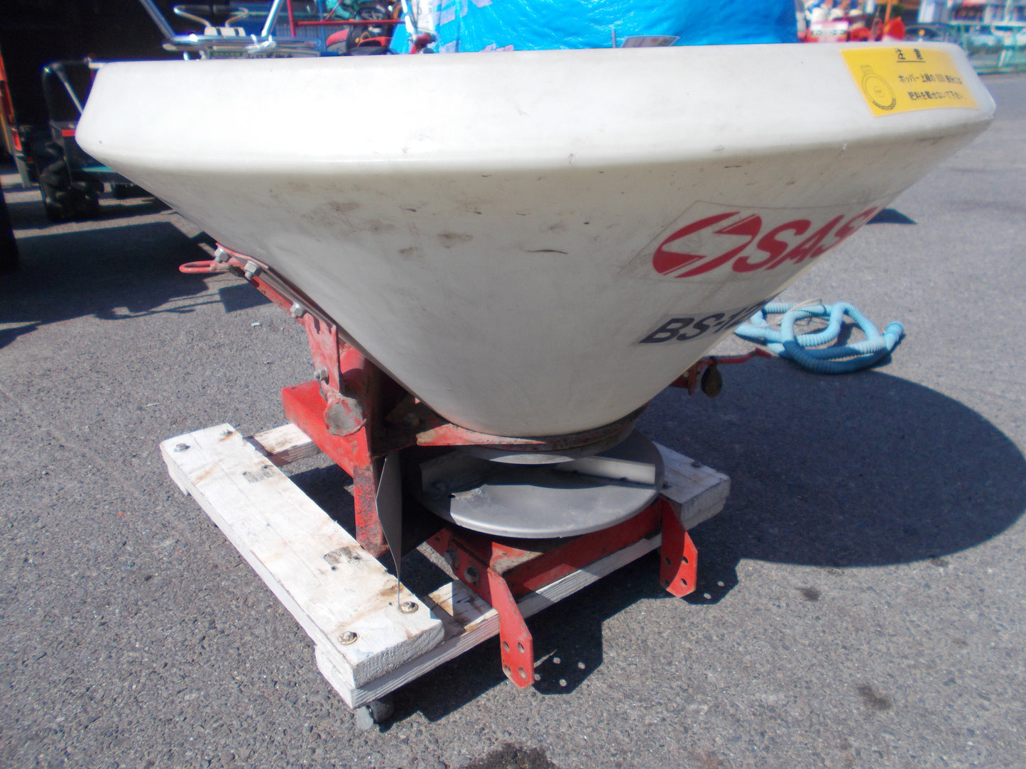 ササキ　中古　肥料散布機　BS-121K