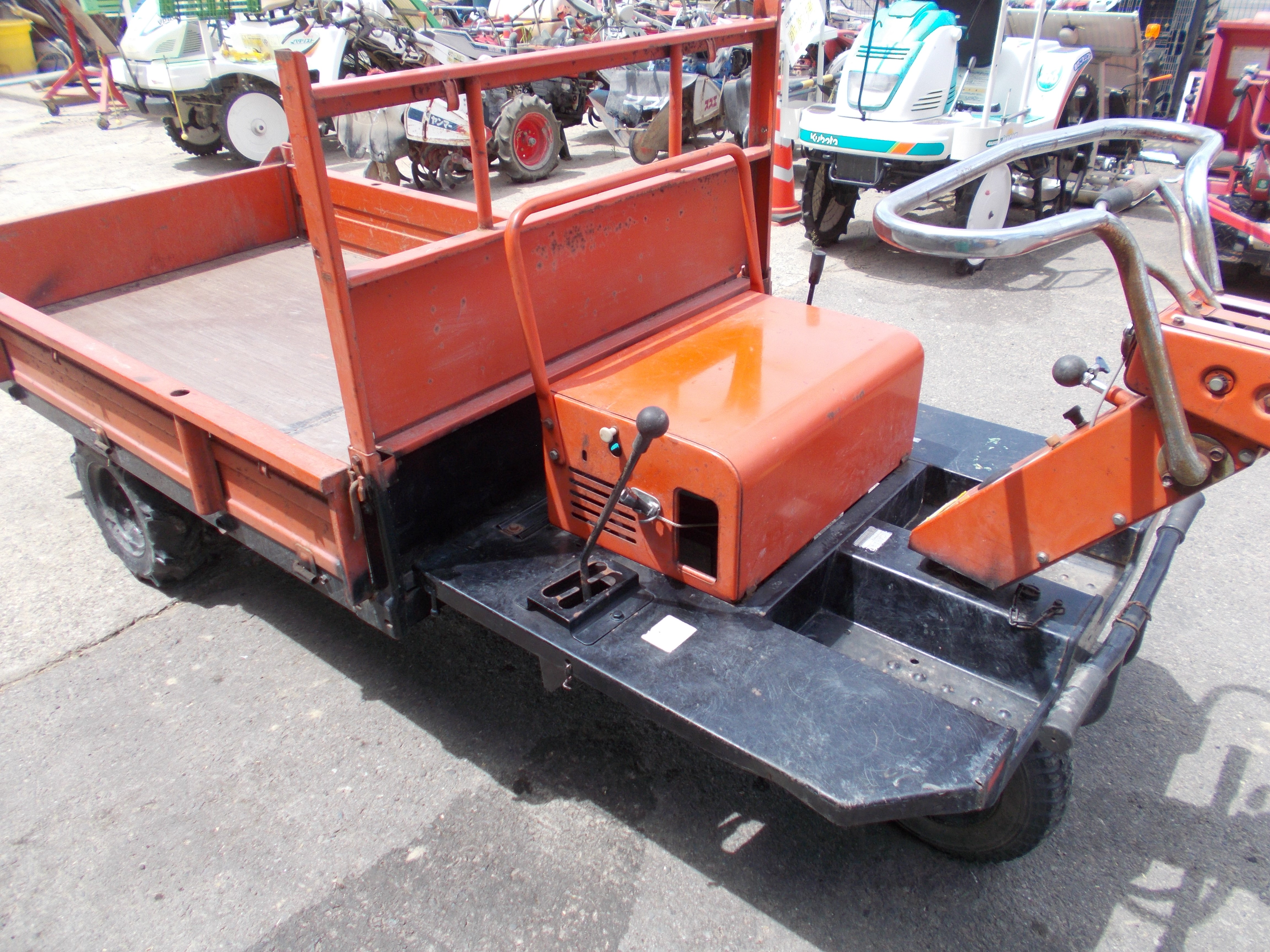 クボタ 筑水キャニコム 油圧ダンプ付 運搬台車 GA111