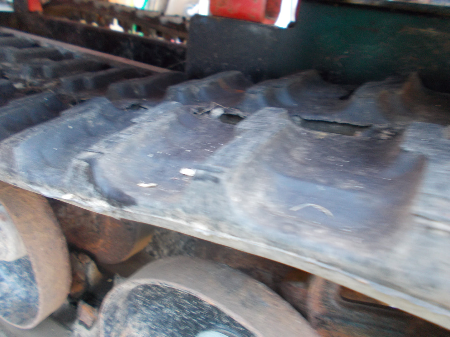 デリカ　中古　自走式マニアスプレッダー　DC156