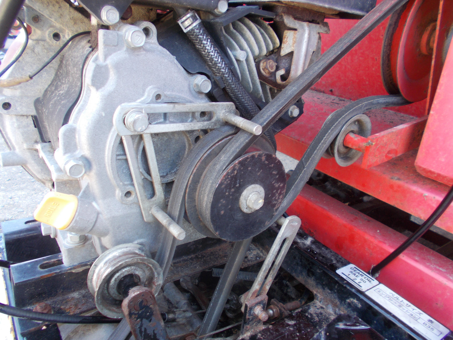 デリカ　中古　自走式マニアスプレッダー　DC156