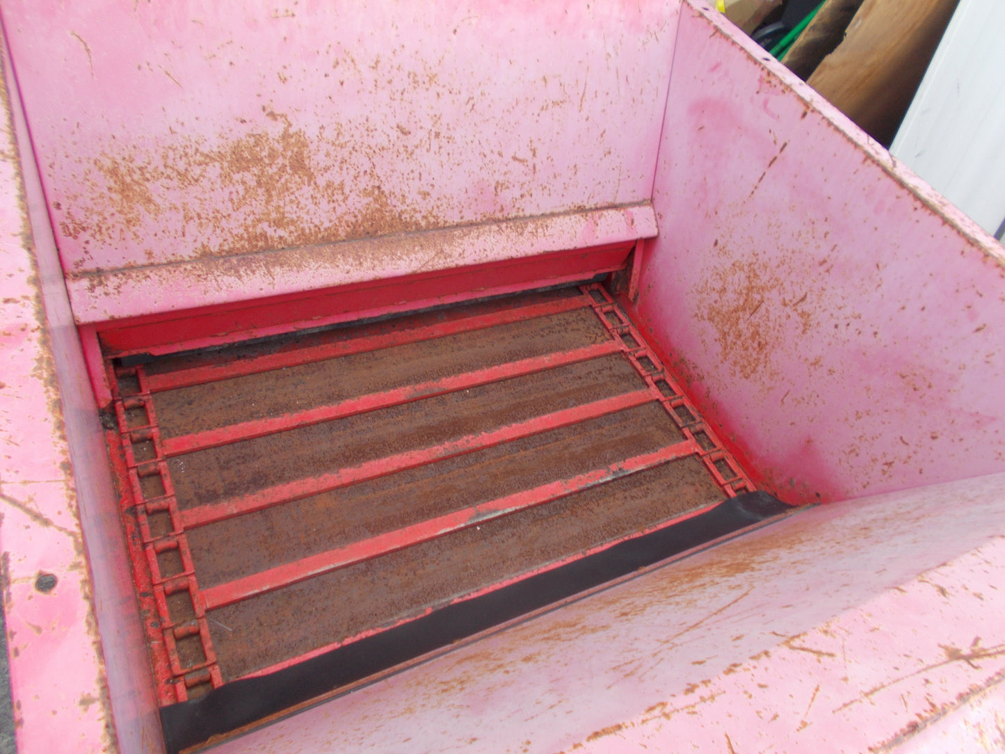 デリカ　中古　自走式マニアスプレッダー　DC156