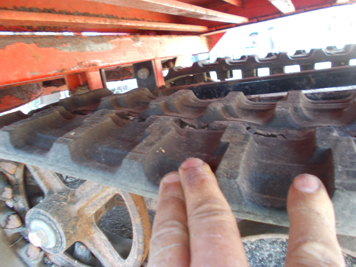 デリカ　中古　自走式マニアスプレッダー　DC156