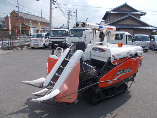 クボタ　中古　コンバイン　ARN216