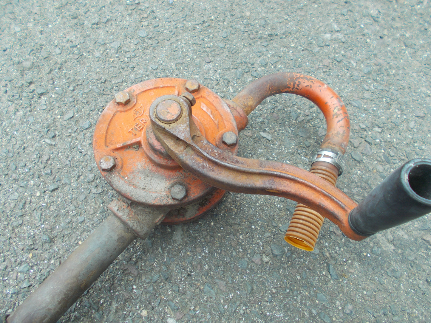 テラダ　中古　ドラム缶ポンプ　不明