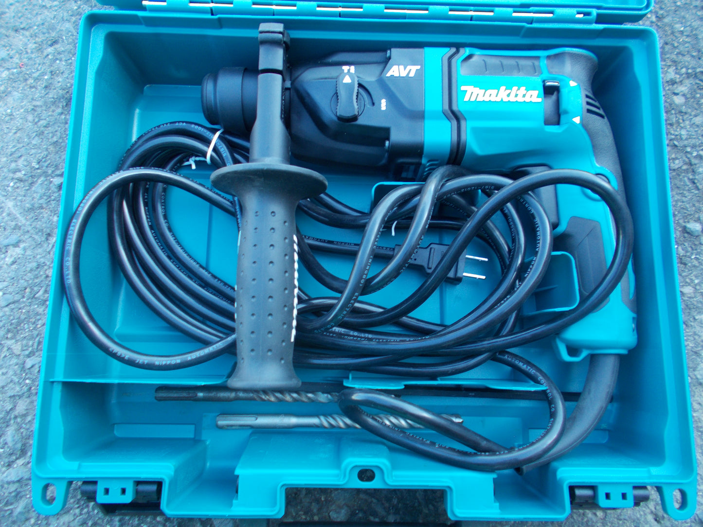 マキタ　中古　ハンマドリル　HR1841F