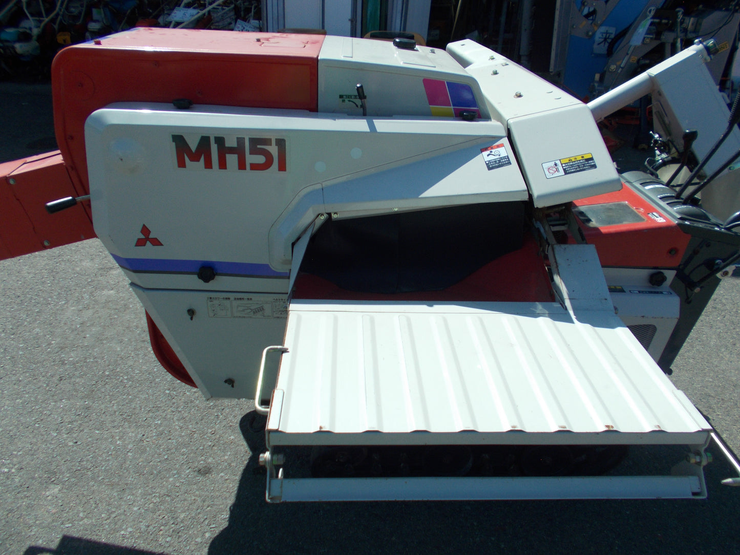 三菱　中古　ハーベスター　MH40