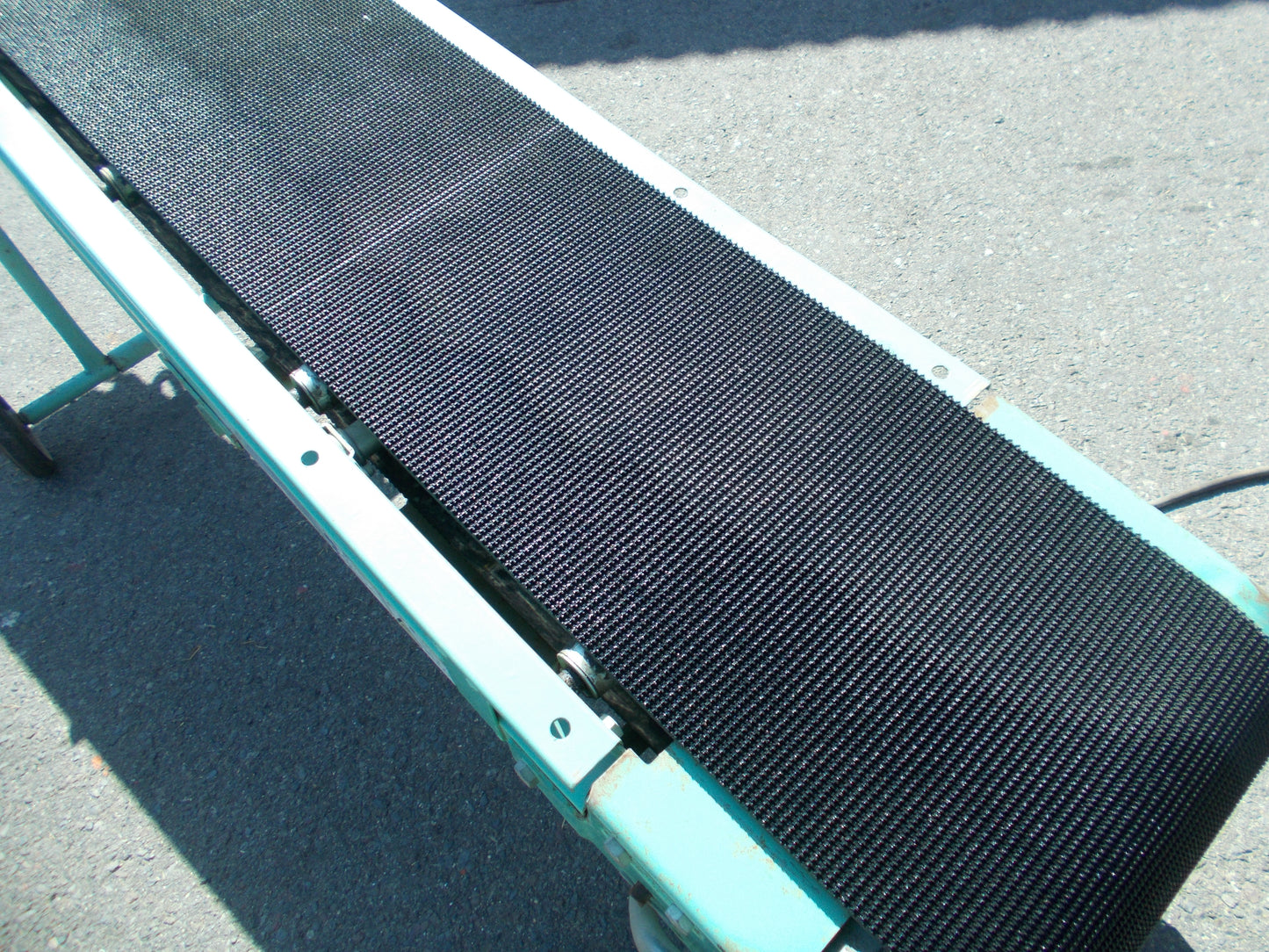 三機工業　中古　ベルトコンベア　SBF30