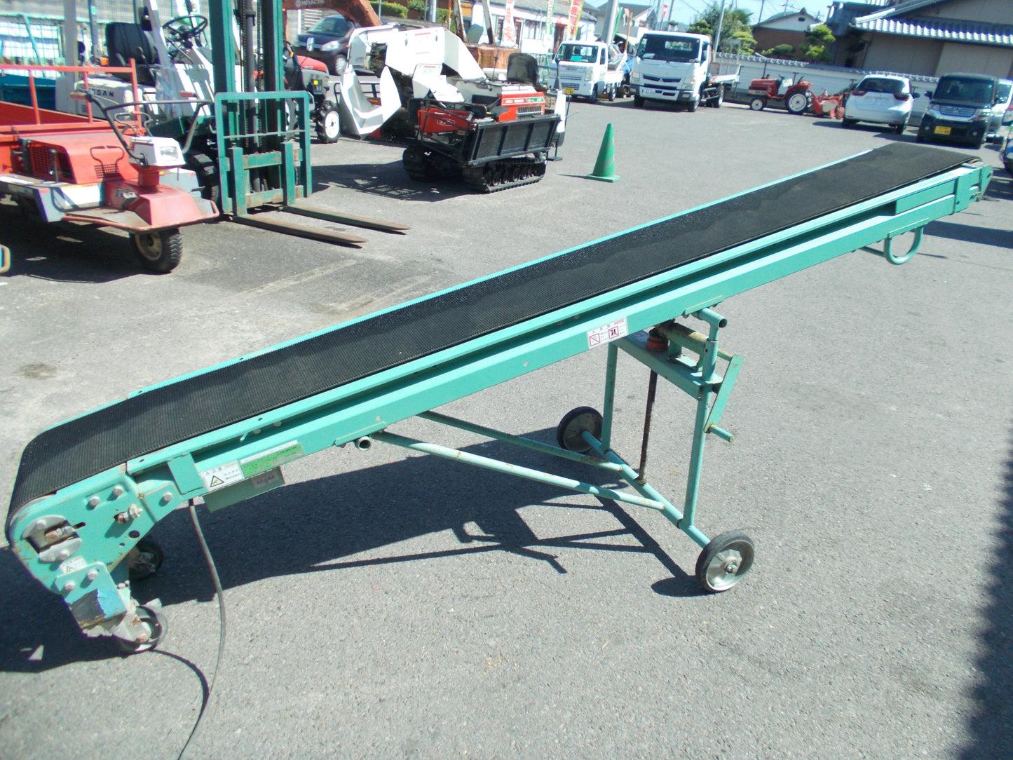 三機工業　中古　ベルトコンベア　SBF30