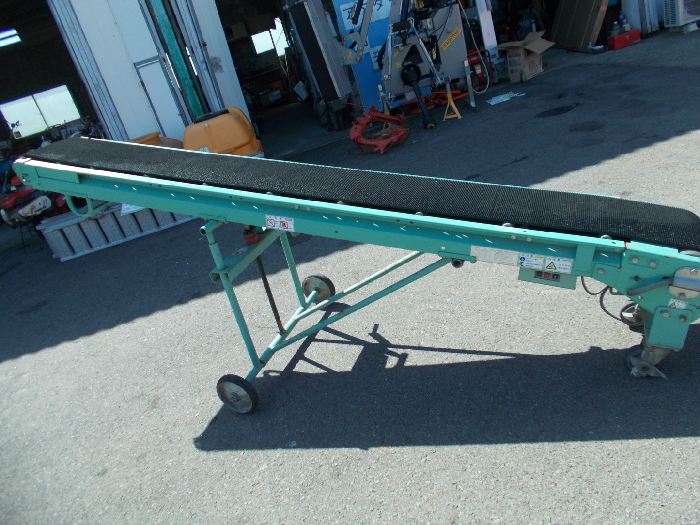 三機工業　中古　ベルトコンベア　SBF30