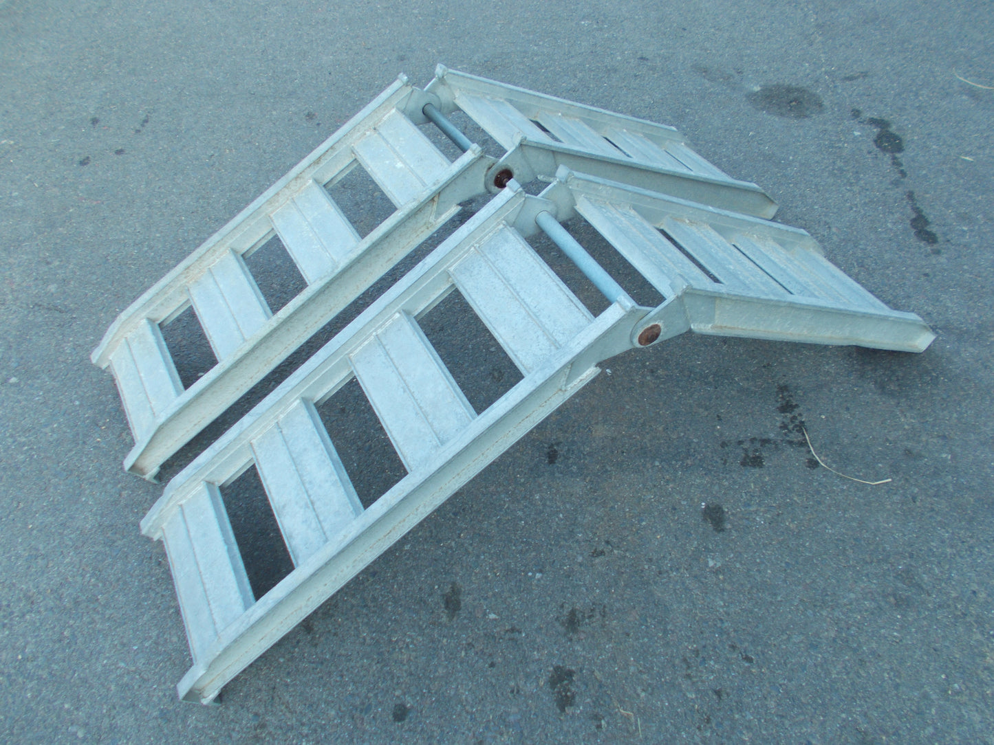 昭和 中古 アルミブリッジ 1.8m 耐荷重不明