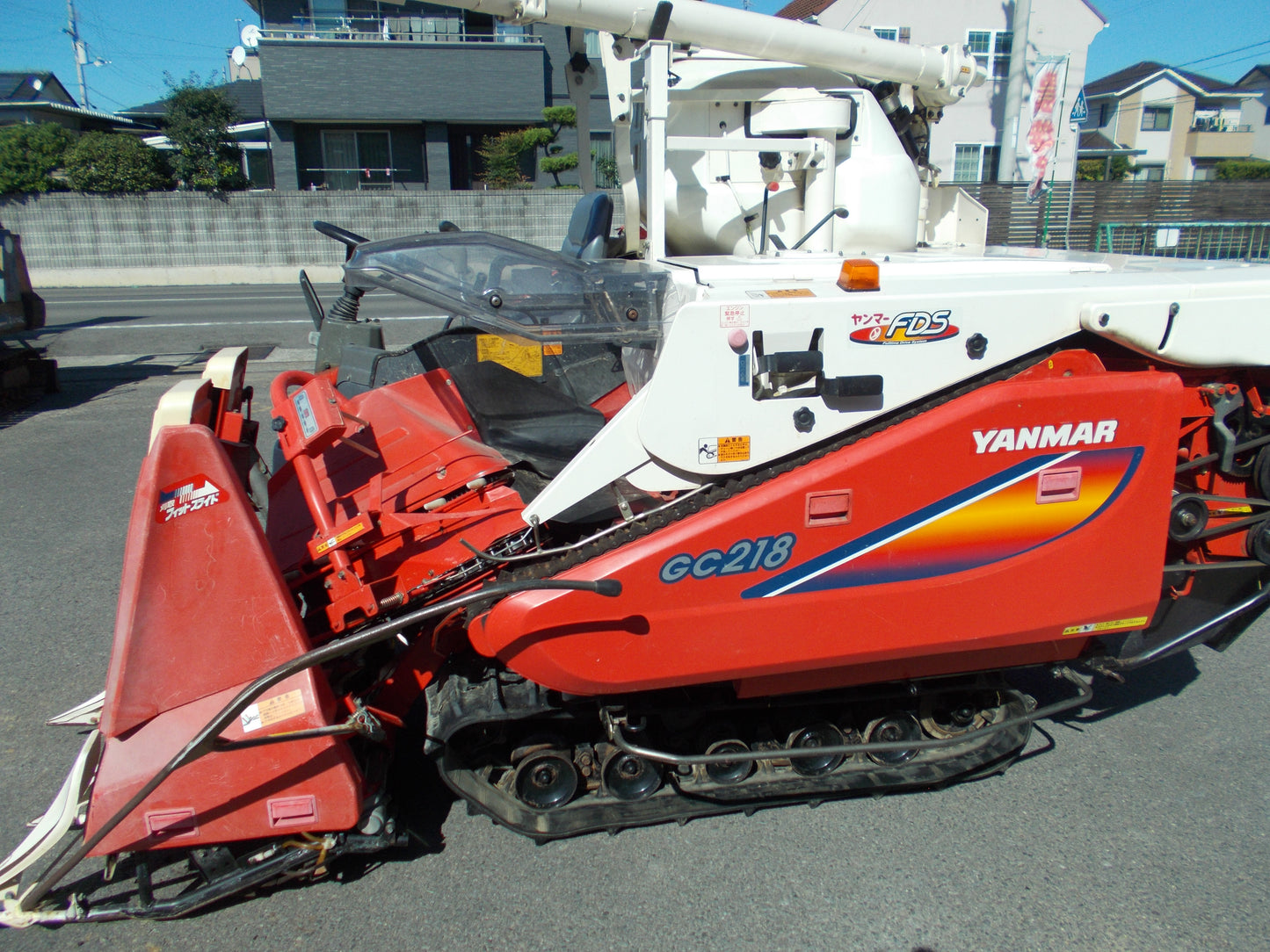 ヤンマー　中古　コンバイン　GC218G