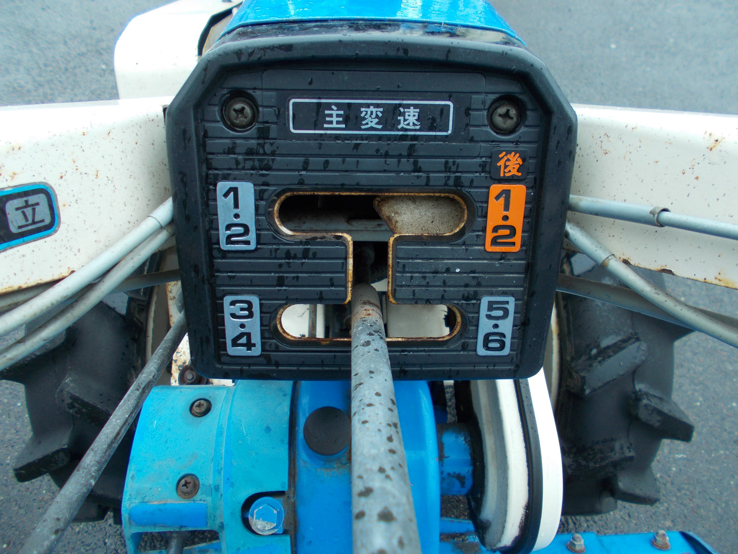 イセキ　中古　耕耘機　KVC60D