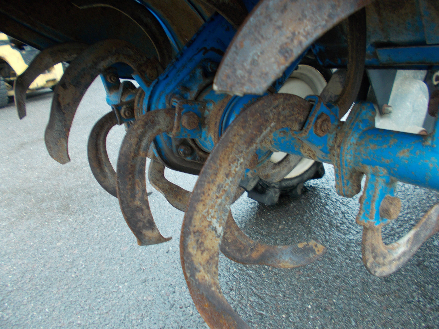 イセキ　中古　耕耘機　KVC60D