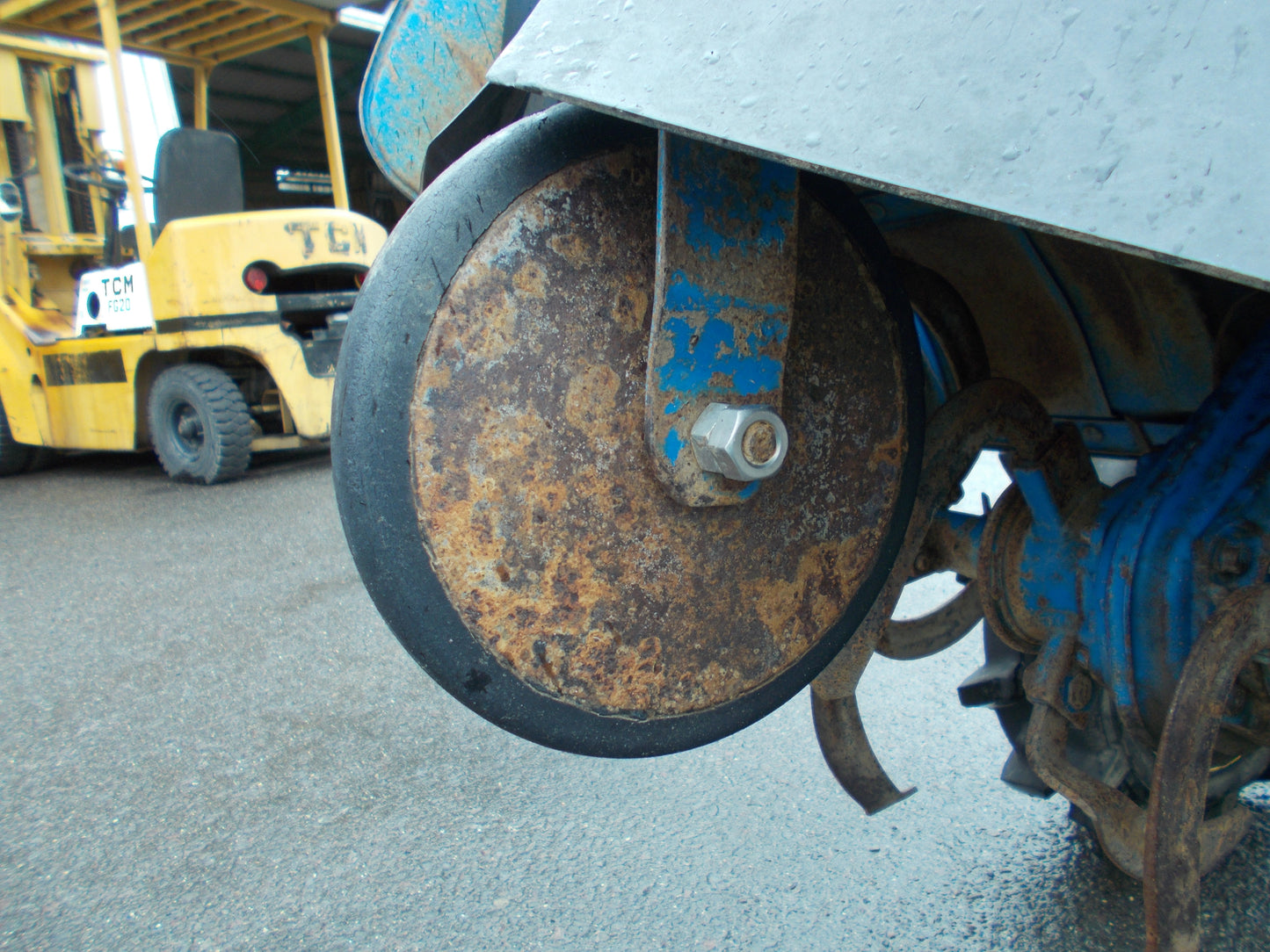 イセキ　中古　耕耘機　KVC60D