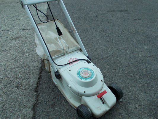 セフティ3　中古　芝刈り機　SLC-200CR