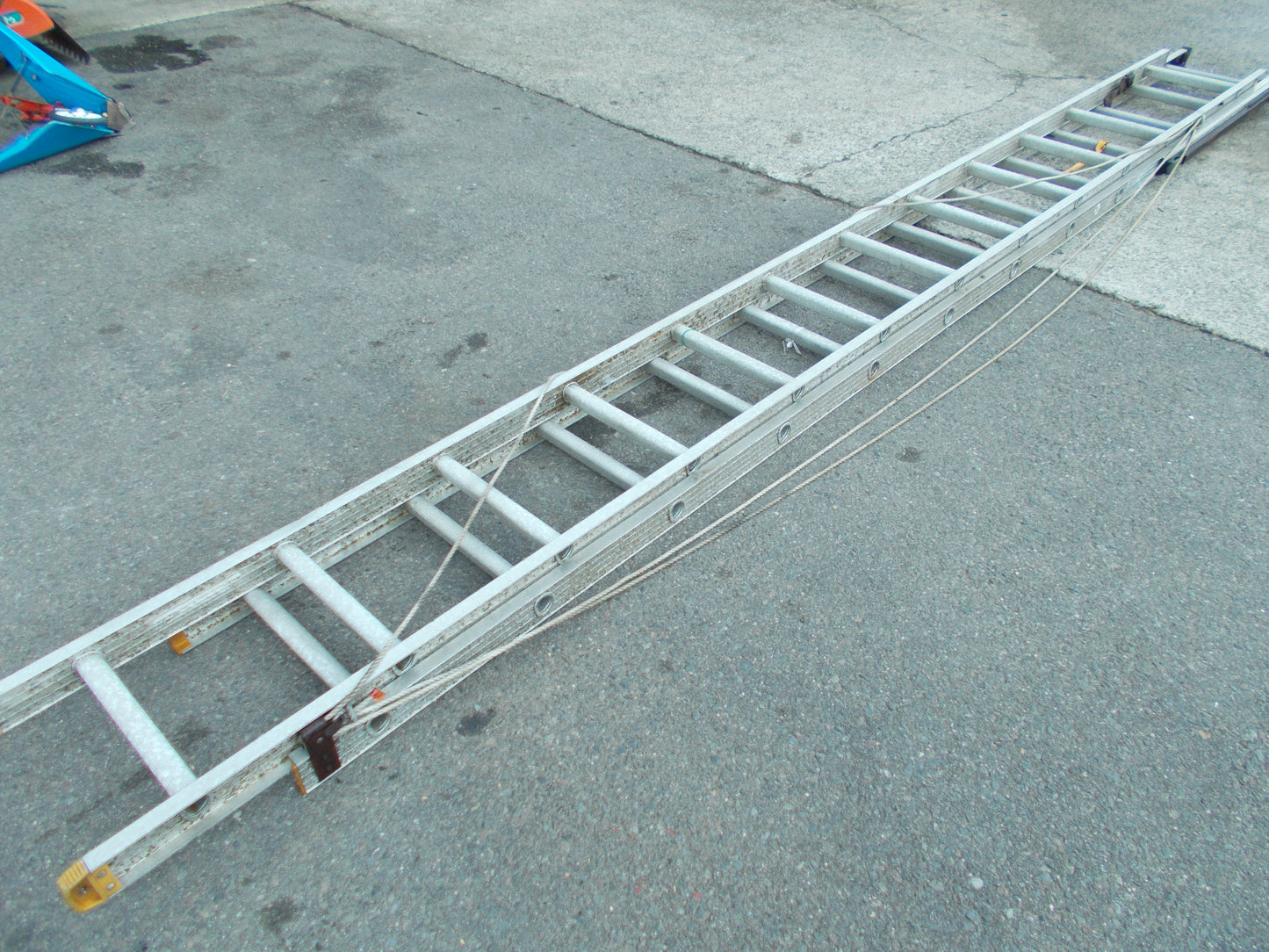 メーカー不明　中古　2連ハシゴ