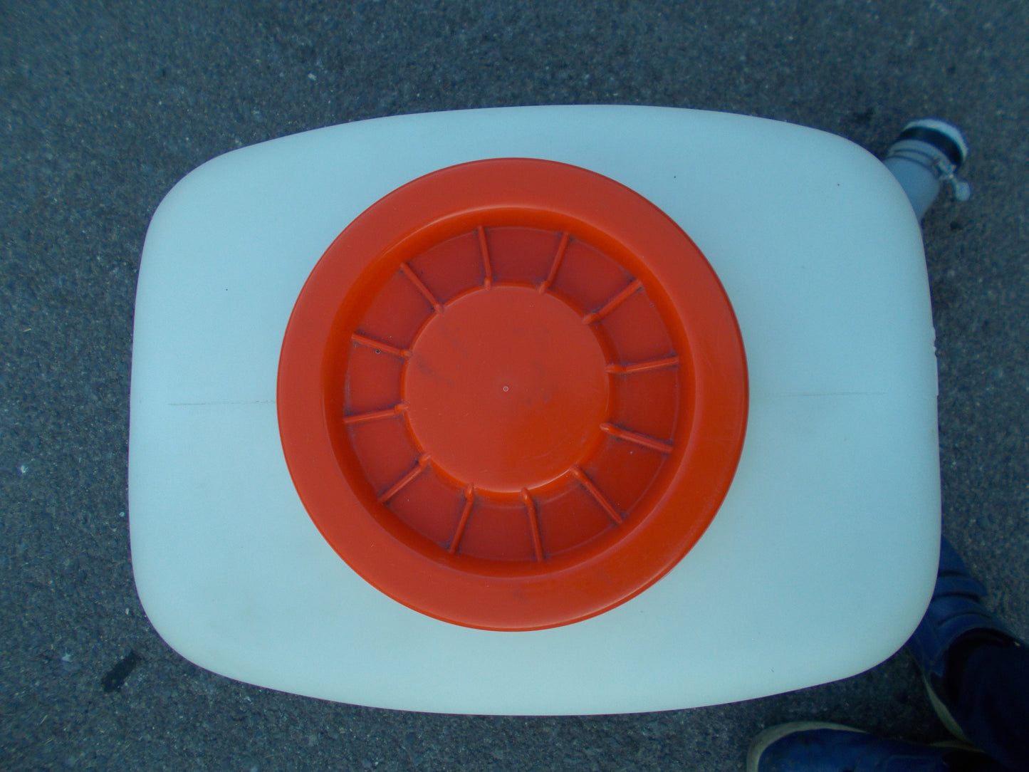 丸山　中古　背負動力散布機　MD170