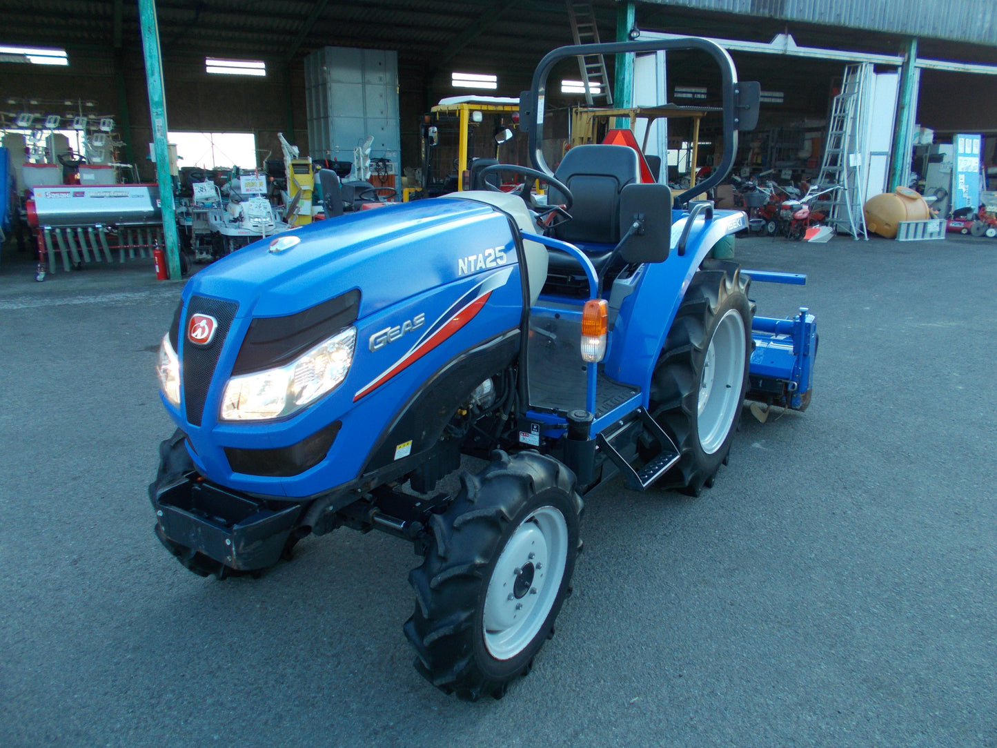 イセキ　中古　トラクター　NTA25-SGQ