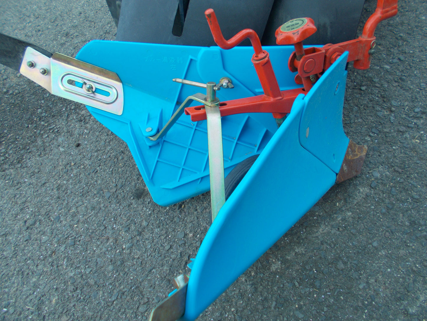 イセキ　中古　耕耘機　KCR65-SDU