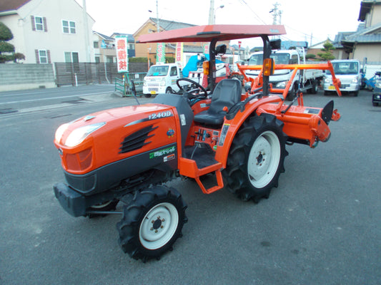 クボタ　中古　トラクター　T240D