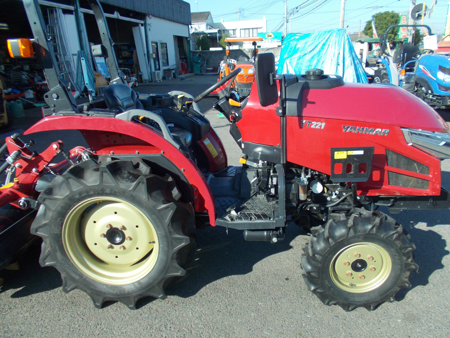 ヤンマー　中古　トラクター　YT221