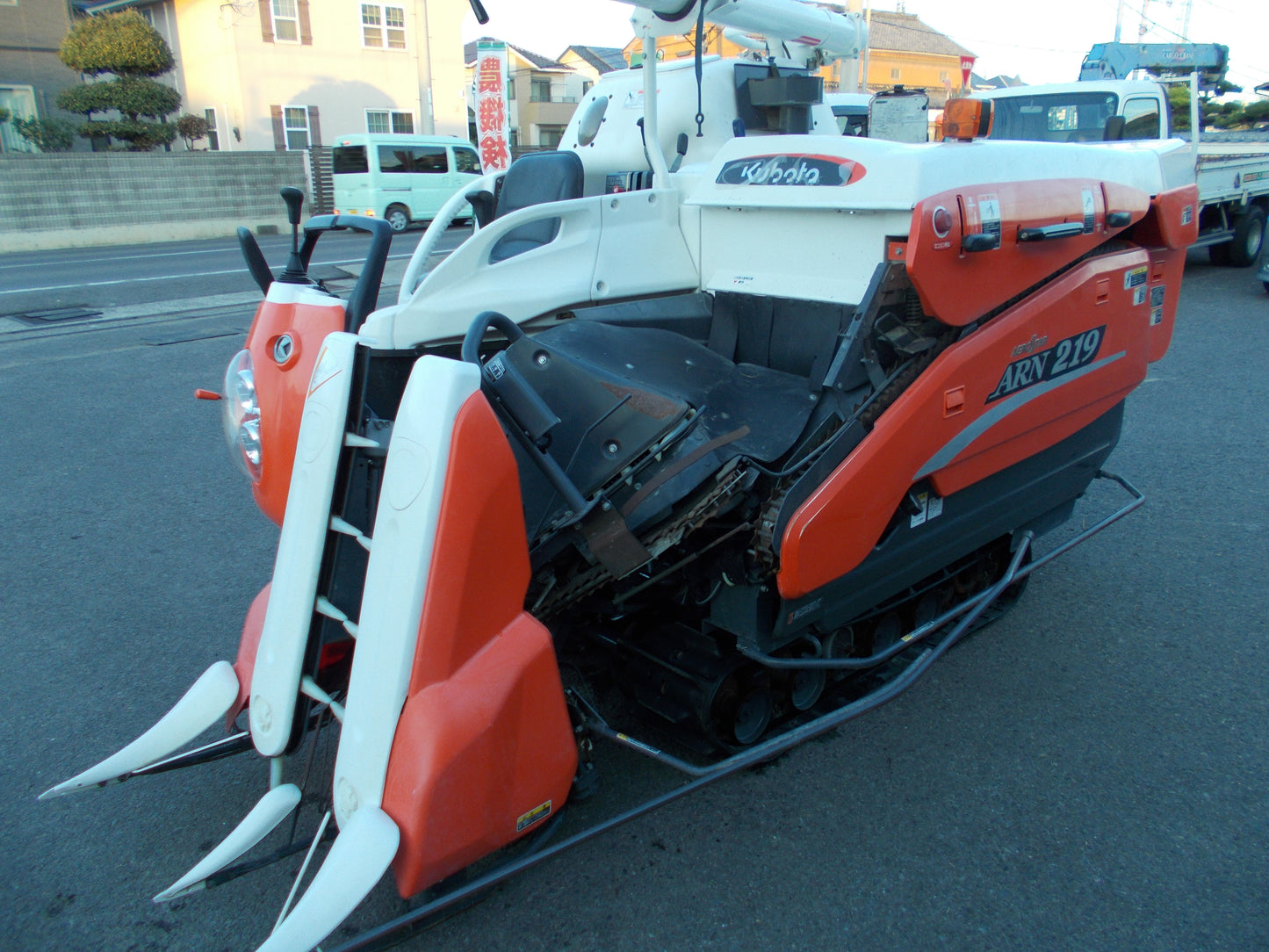 クボタ　中古　コンバイン　ARN219