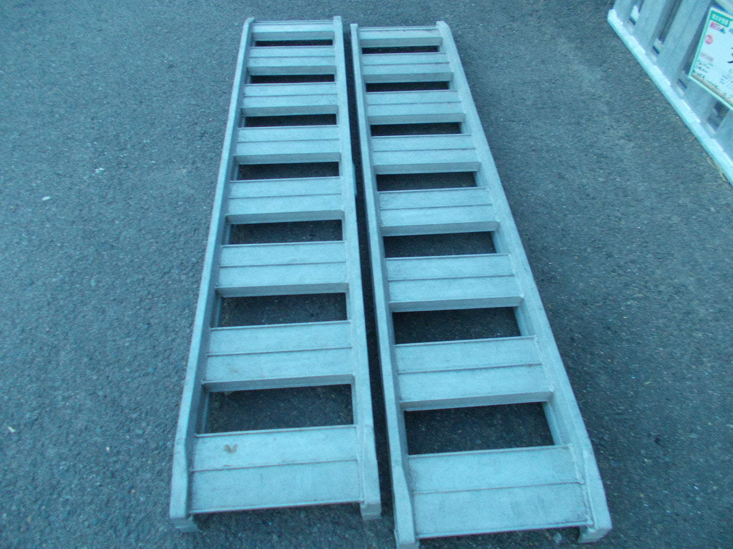 メーカー不明　中古　アルミブリッジ