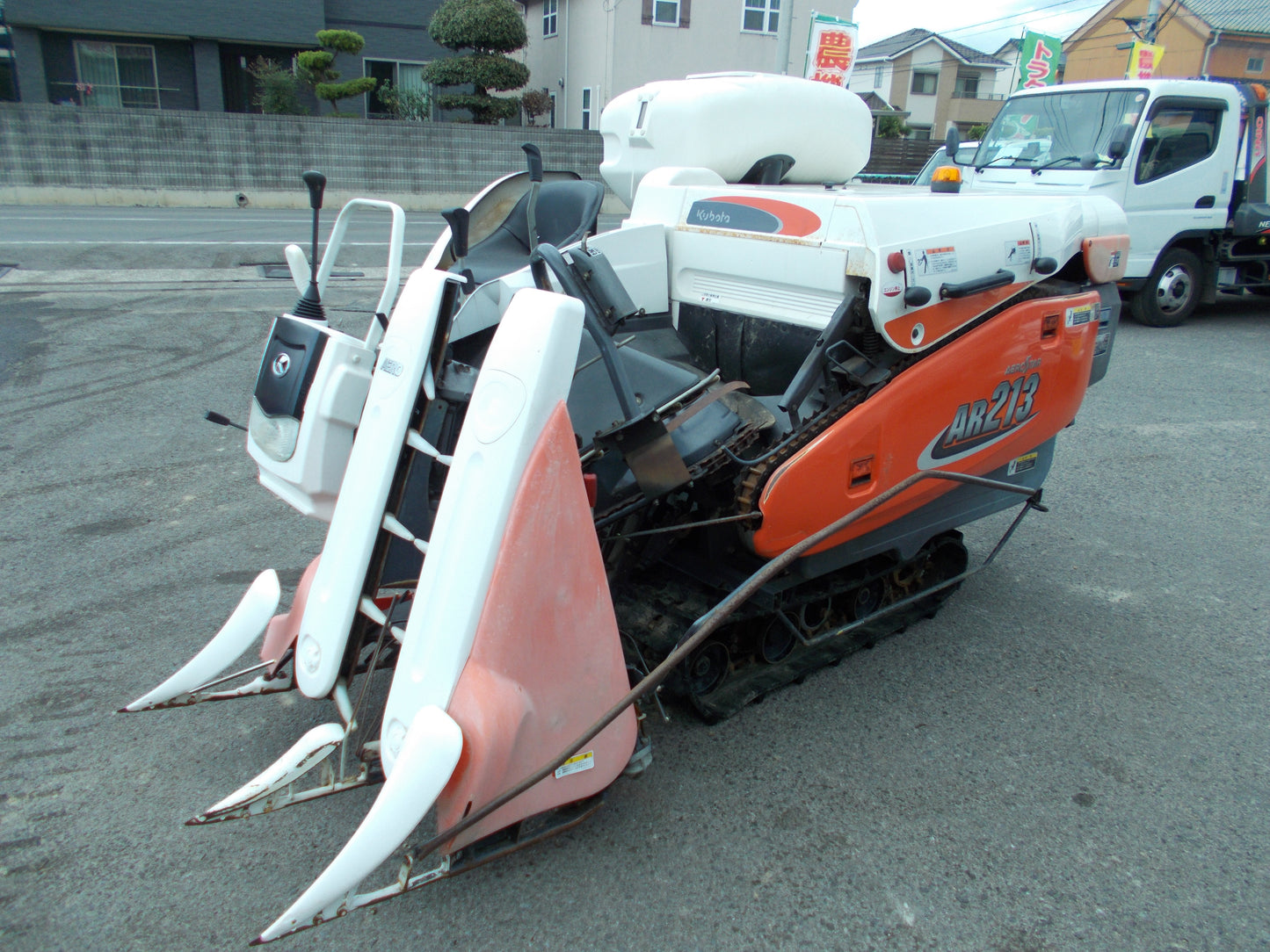 クボタ　中古　コンバイン　AR213