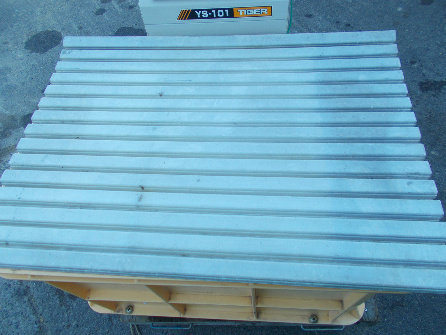 タイガー　中古　温湯殺菌専用機　YS‐101