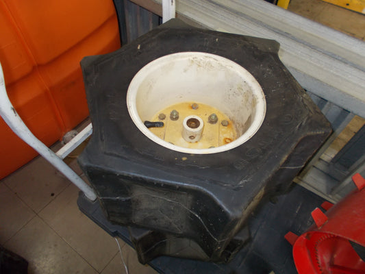 オーツタイヤ　中古　バインダー用タイヤ　17-8