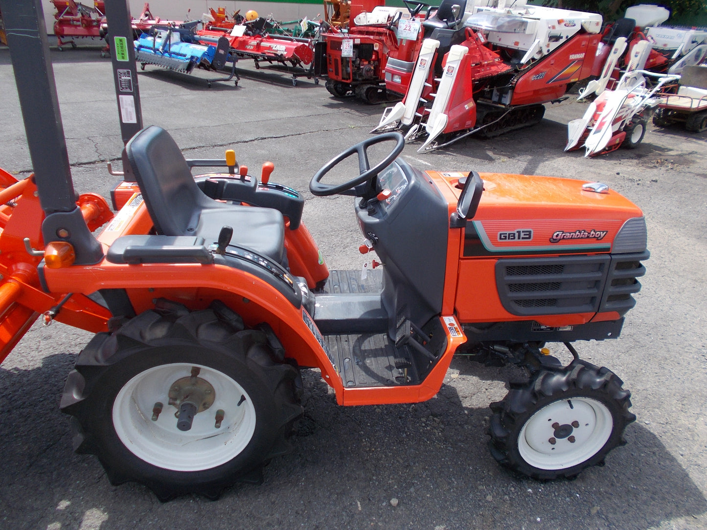 クボタ　中古　トラクター　GB13