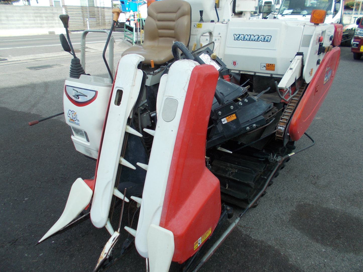 ヤンマー　中古　コンバイン　Ee-211