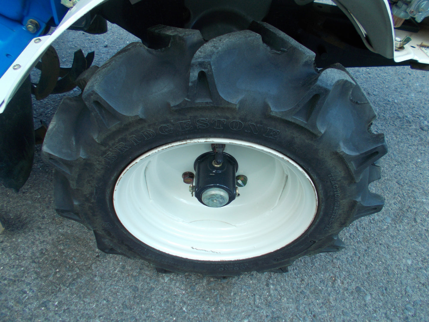 イセキ　中古　耕耘機　KVC63-RV