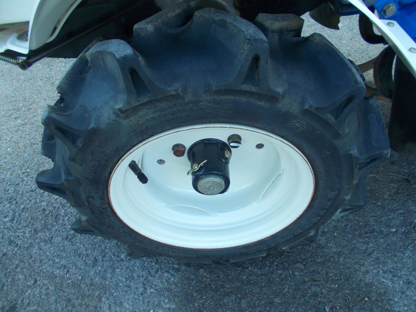 イセキ　中古　耕耘機　KVC63-RV